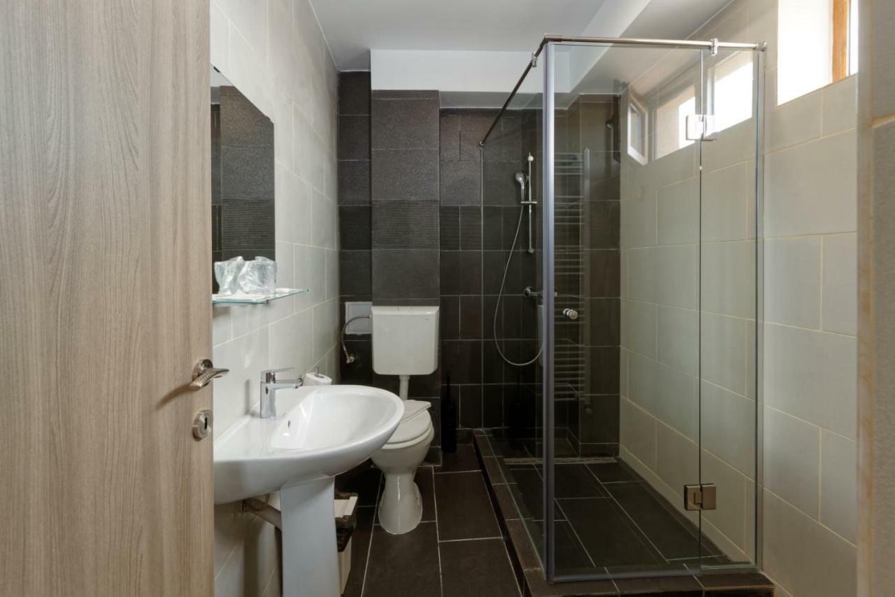 Hotel Bordeaux Galati  Luaran gambar